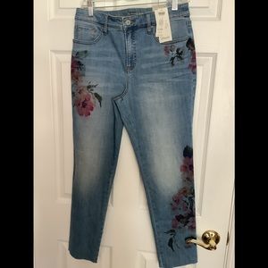CHICOs So Slimming Painted Floral GF Ankle Jeans sz .5R (6)